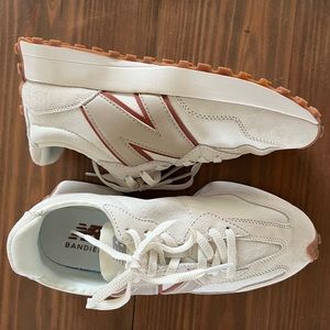 New balance 327 Bandier Collab